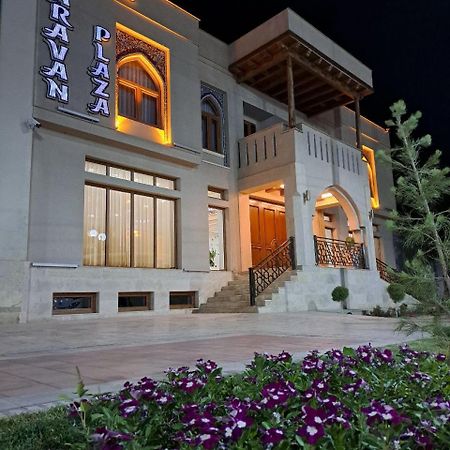 בוקורו Caravan Plaza Inn Boutique מראה חיצוני תמונה