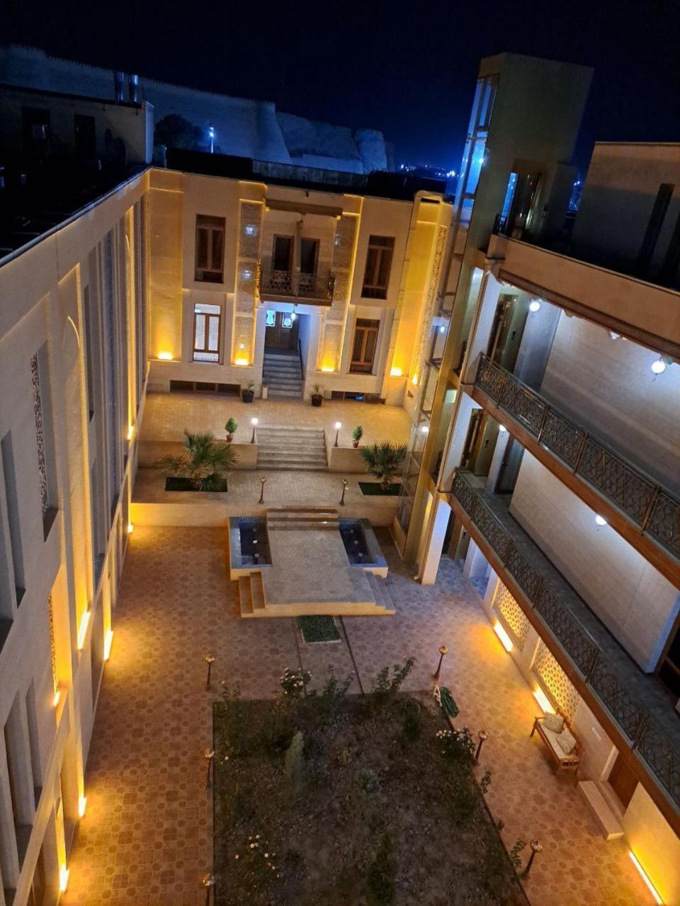 בוקורו Caravan Plaza Inn Boutique מראה חיצוני תמונה