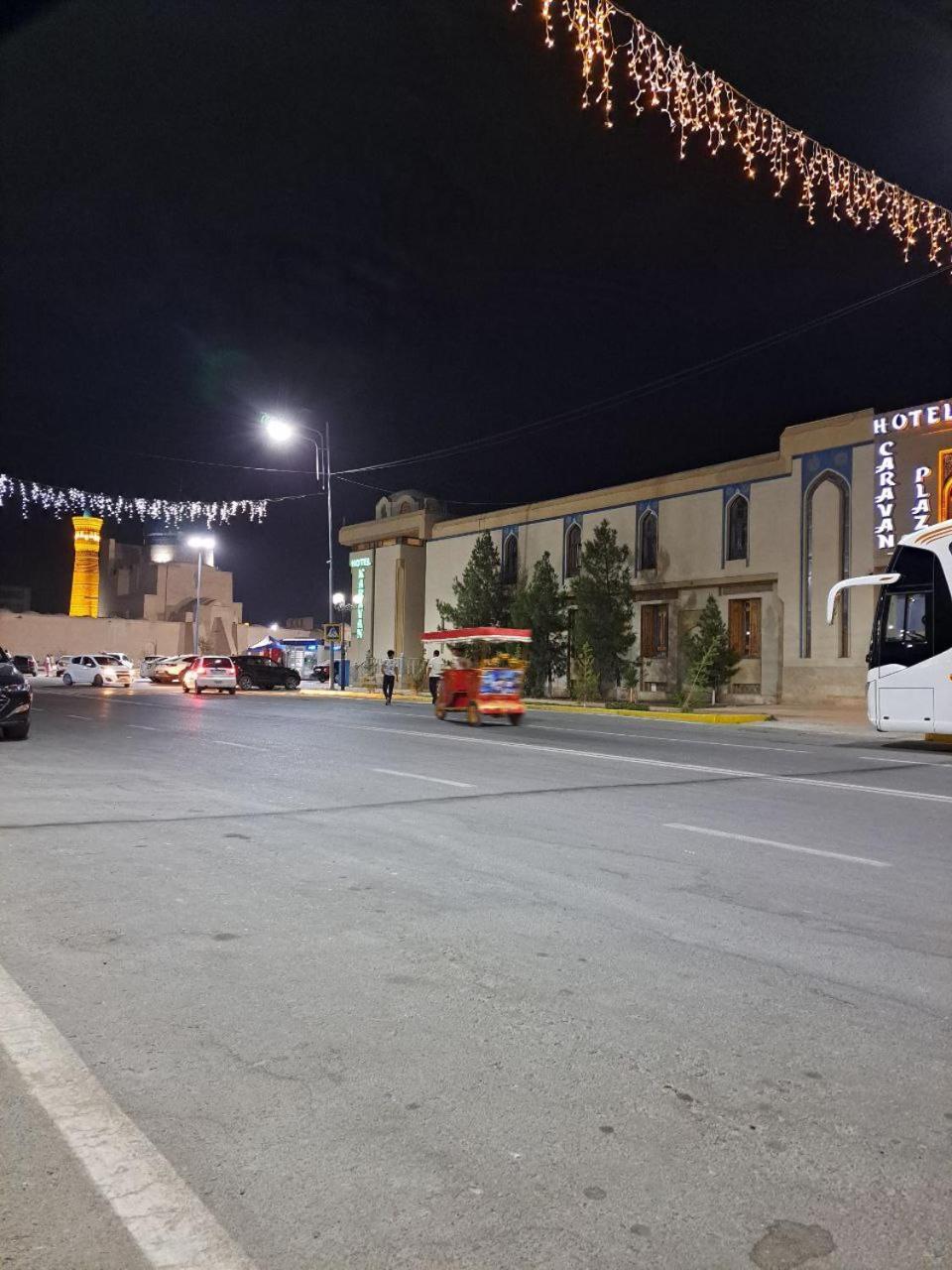 בוקורו Caravan Plaza Inn Boutique מראה חיצוני תמונה